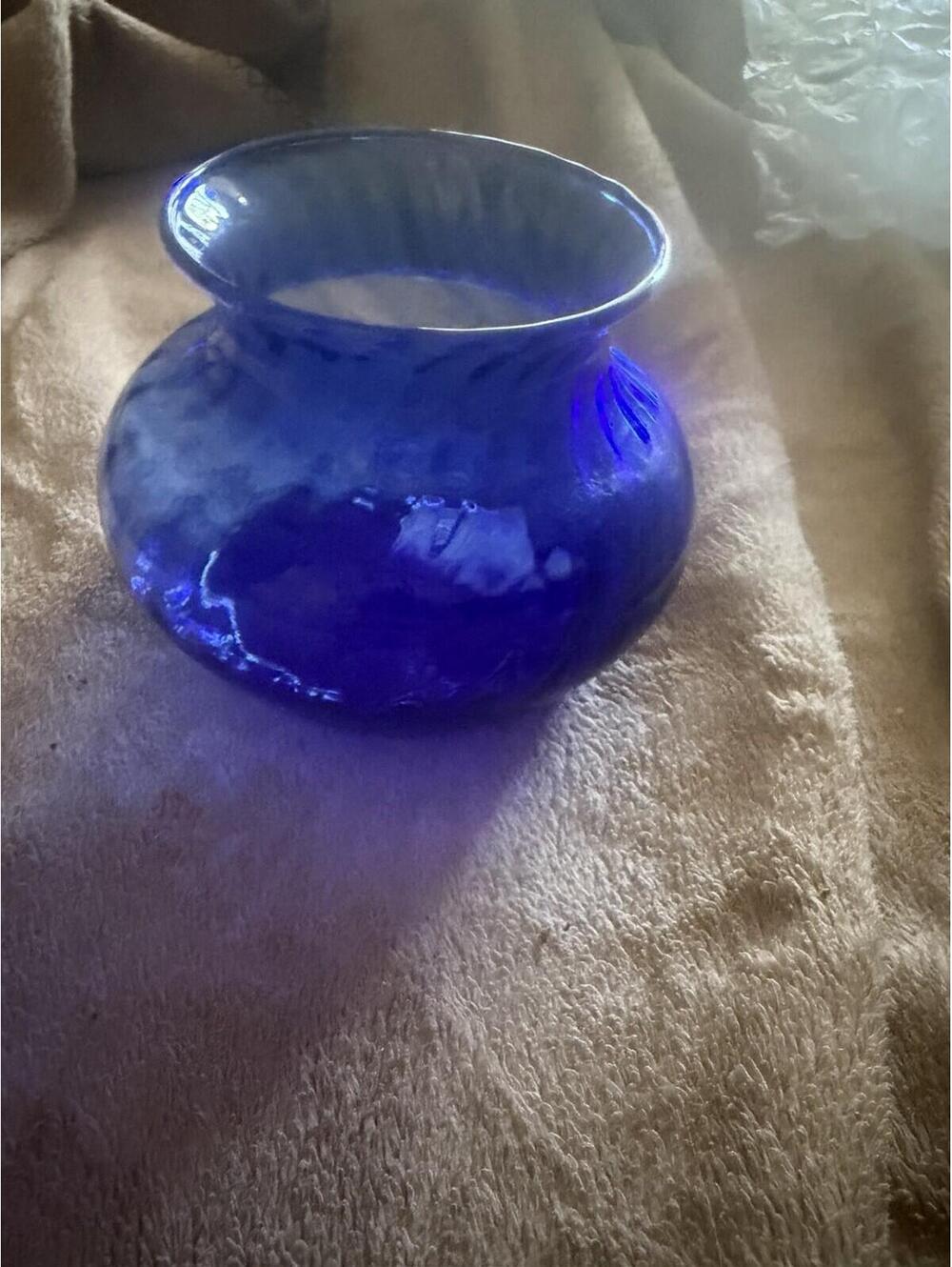 Vintage Cobalt Blue Wide Mouth Glass Vase Swirls 4" Tall 3 7/8" Opening